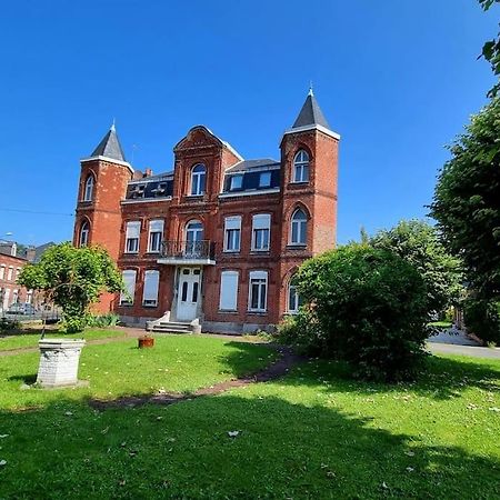 Studio En Rez De Jardin Avec Terrasse Privee - Le Petit Chateau Avesnois - Tv - Wifi - Logement Complet Avesnes-sur-Helpe Zewnętrze zdjęcie