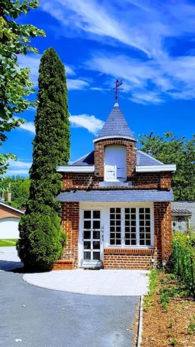 Studio En Rez De Jardin Avec Terrasse Privee - Le Petit Chateau Avesnois - Tv - Wifi - Logement Complet Avesnes-sur-Helpe Zewnętrze zdjęcie
